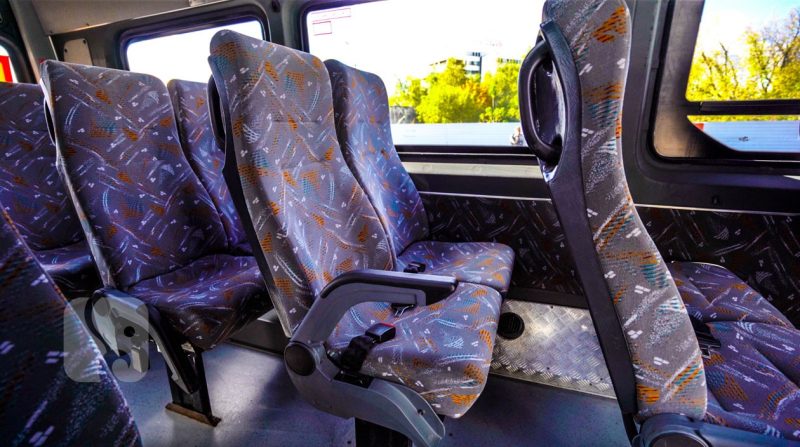 Пассажирские сидения в микроавтобусе Volkswagen Crafter (862) 20 (кожаный салон, кондиционер)